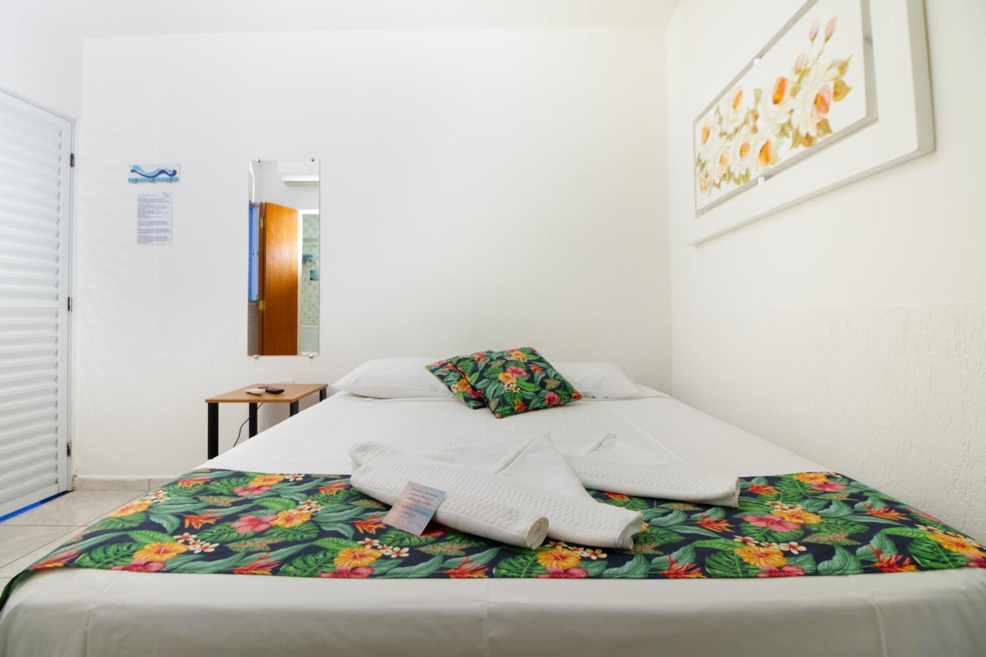 Velinn Pousada Remanso Do Mar Ubatuba Habitación foto